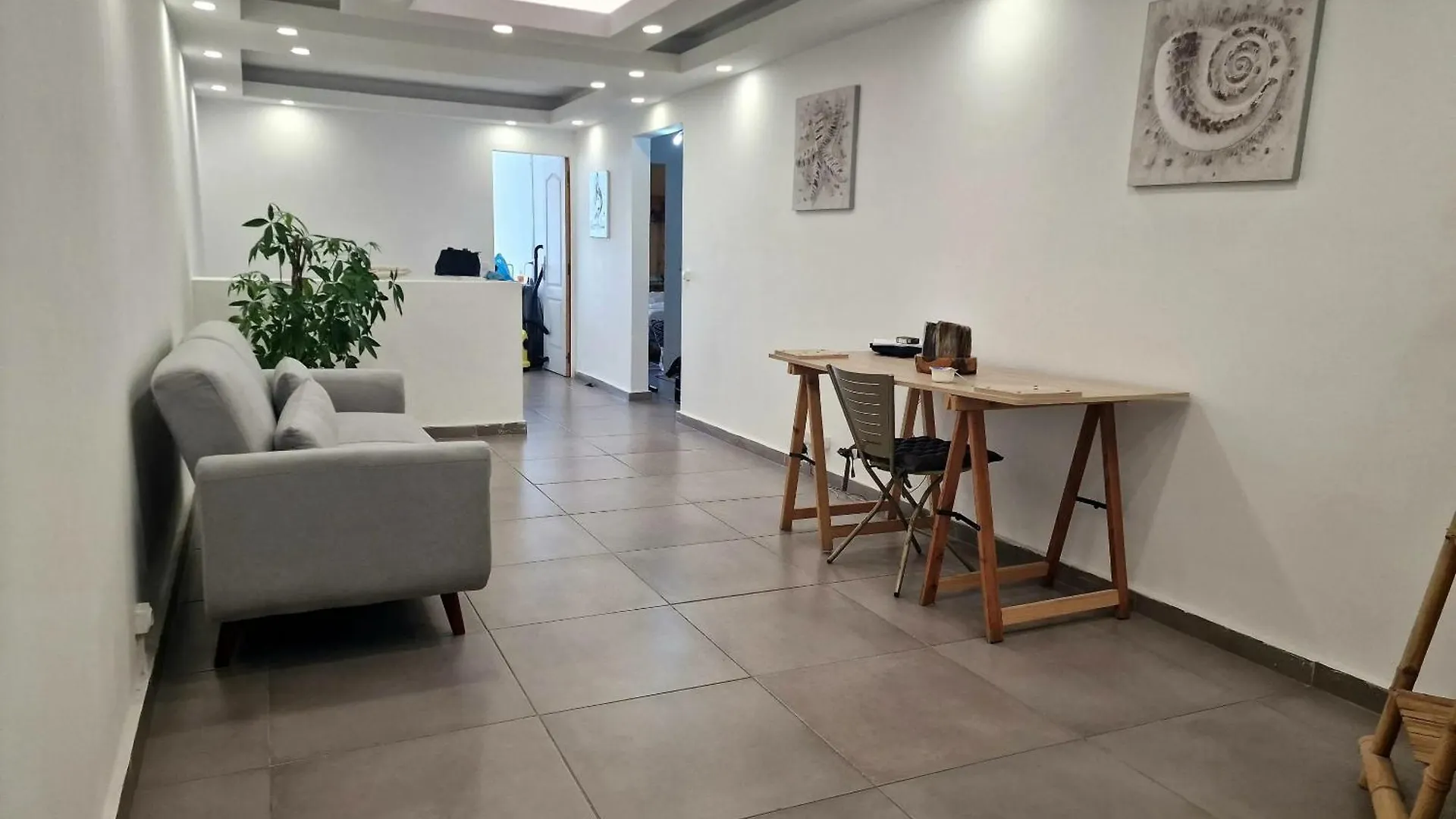 Appartement Spacieux Aux Abymes Avec Vue Sur La Ville 70 M² Les Abymes